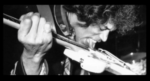 ジミヘンギター口