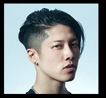雅〜MIYAVI〜のインスタでの髪型は黒髪も素敵!英語にスマホに最先端な男に・・・使用ギターやエフェクターの変化は?