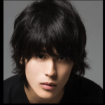 佐藤浩市の息子(寛一郎)が俳優として映画デビュー(画像写真)。現在大学生？出身中学・高校