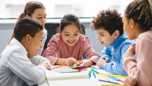 子どもの発達が心配?今さら聞けない「放デイ」の仕組みや利用方法まとめ